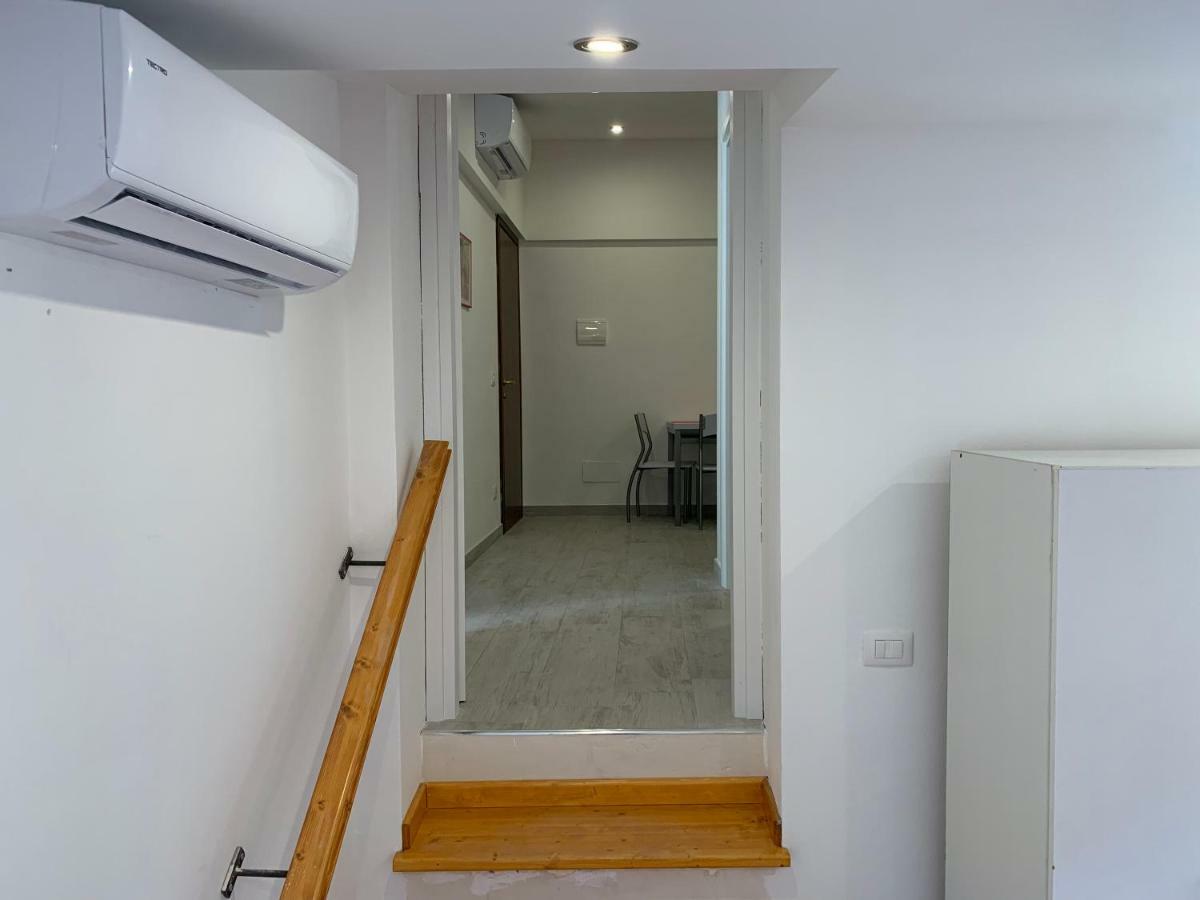 Deni'S Apartments Per 4 Syracuse Екстер'єр фото