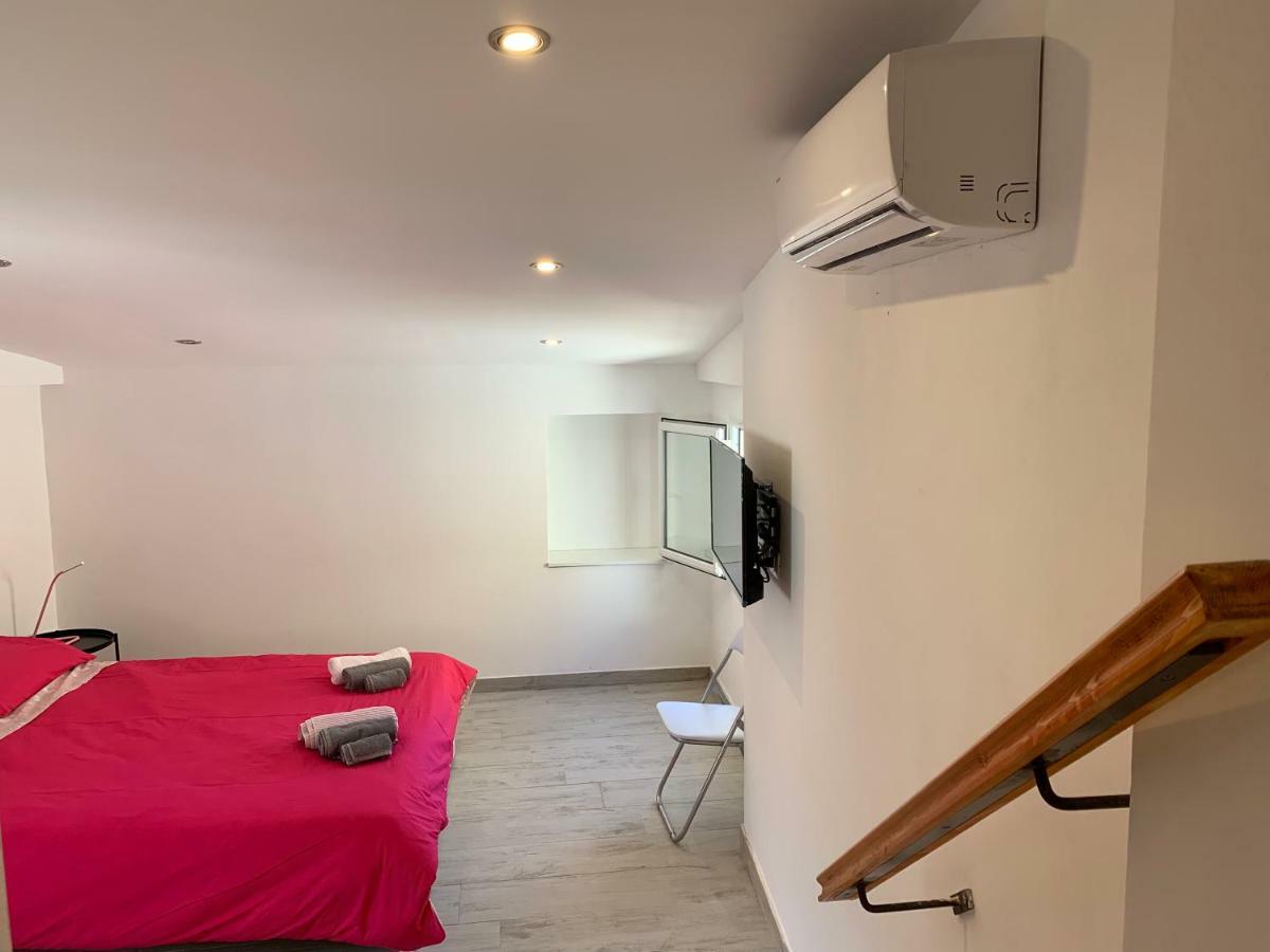 Deni'S Apartments Per 4 Syracuse Екстер'єр фото