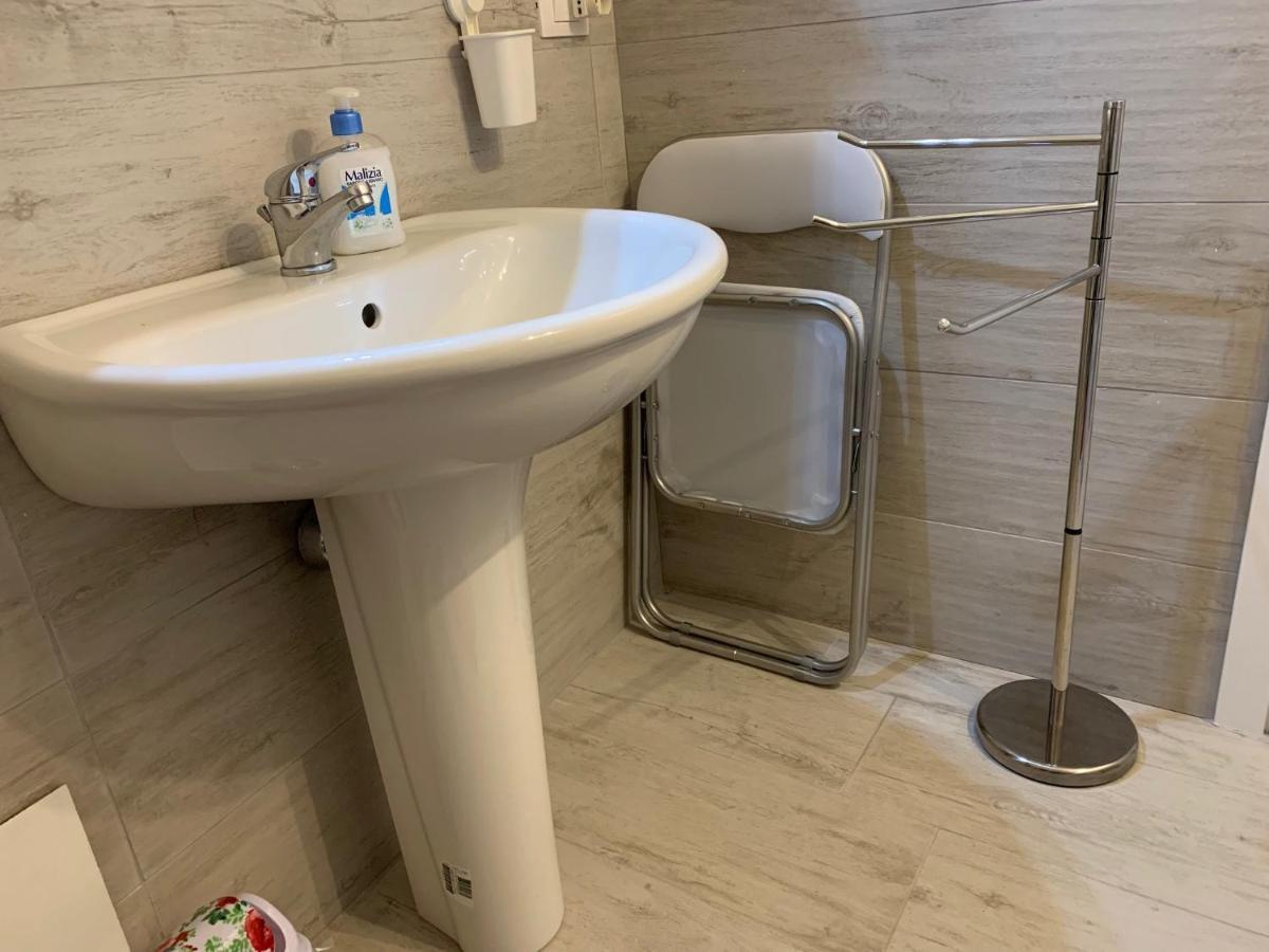 Deni'S Apartments Per 4 Syracuse Екстер'єр фото