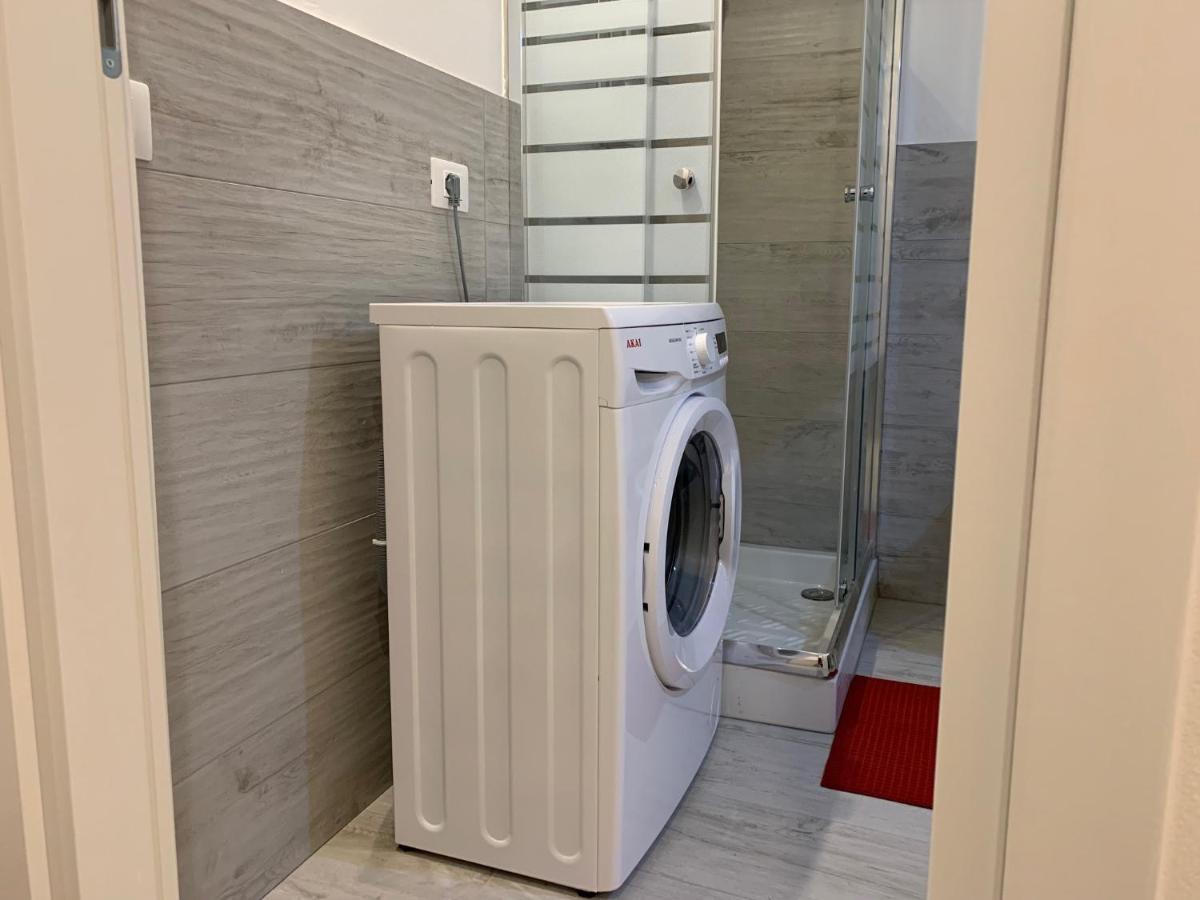Deni'S Apartments Per 4 Syracuse Екстер'єр фото